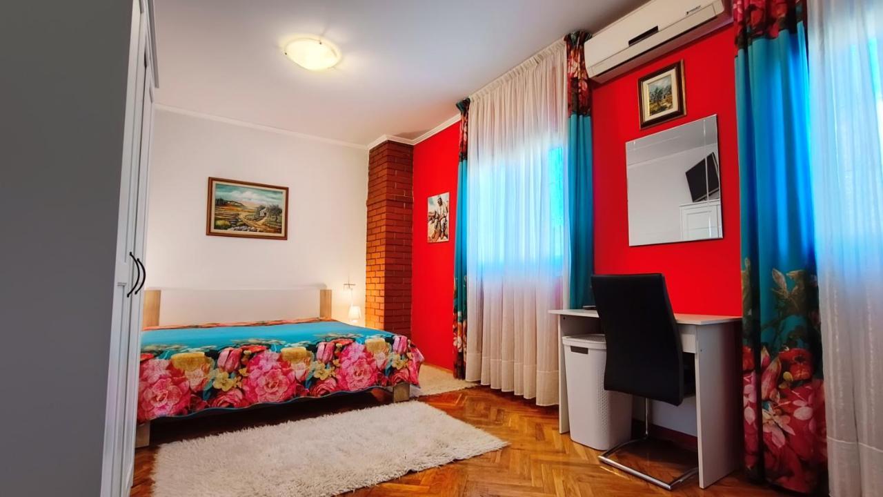 Apartman Ladybird Pula Exterior photo