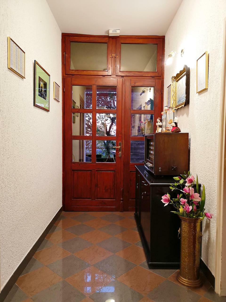 Apartman Ladybird Pula Exterior photo